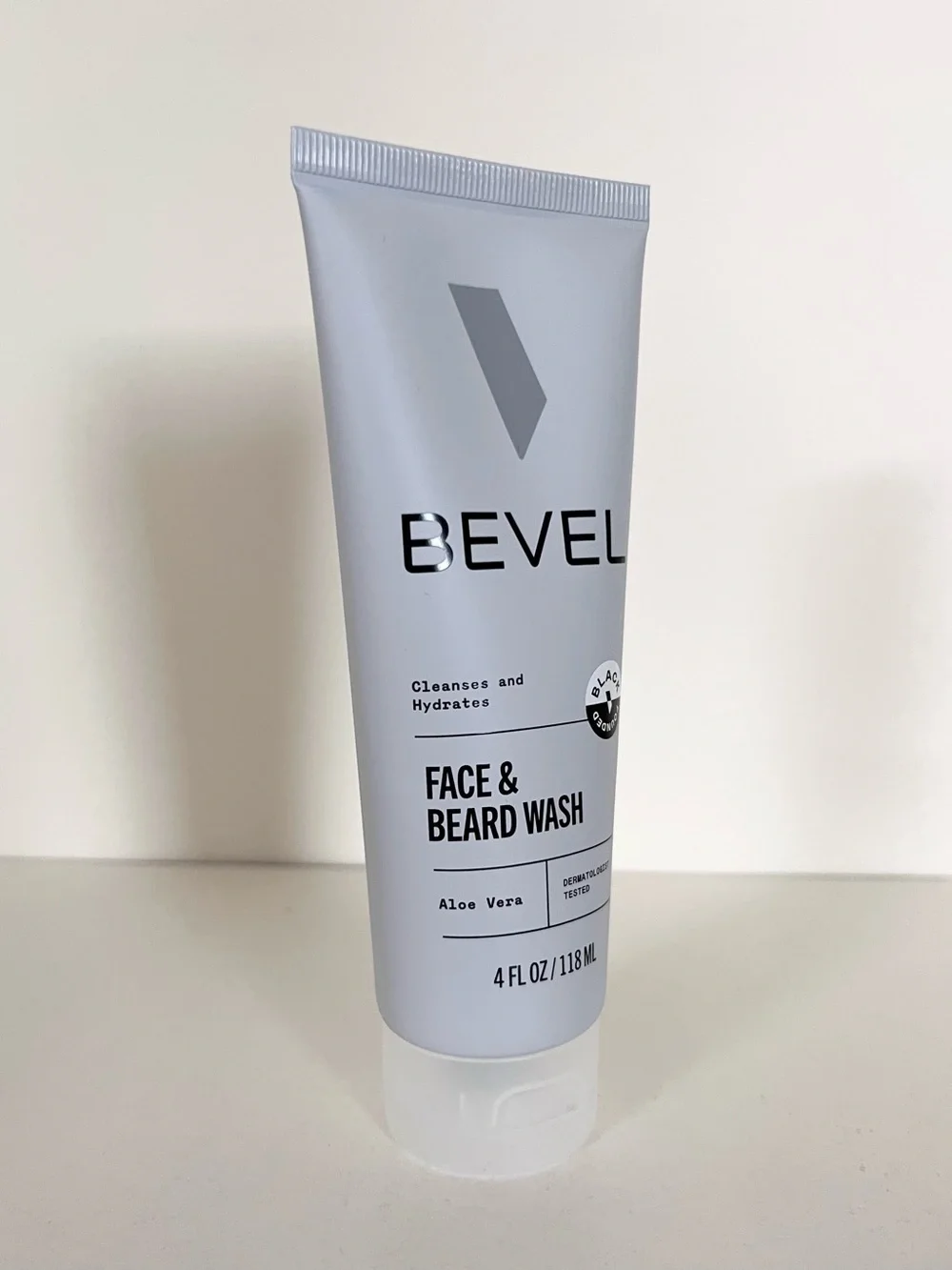 NWOT Bevel face wash